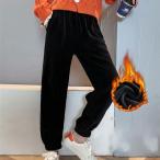 妊婦のためのオフィススタイル！マタニティパンツで快適な毎日を