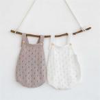 赤ちゃんの肌に優しいニットロンパースで快適な季節を過ごそう！