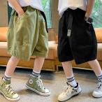 夏の定番！男女兼用カジュアルパンツでおしゃれなキッズスタイル